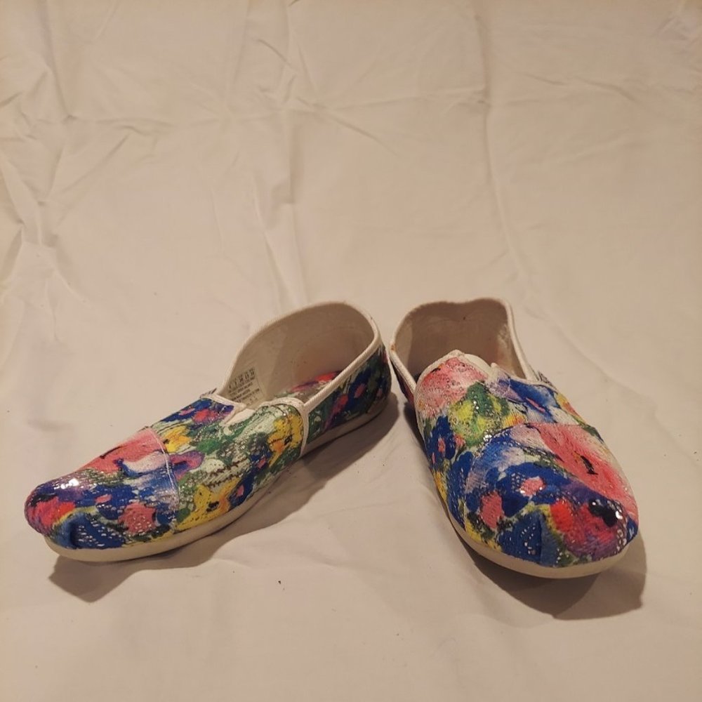 Bob's Sketchers Multi Color Flats size 6